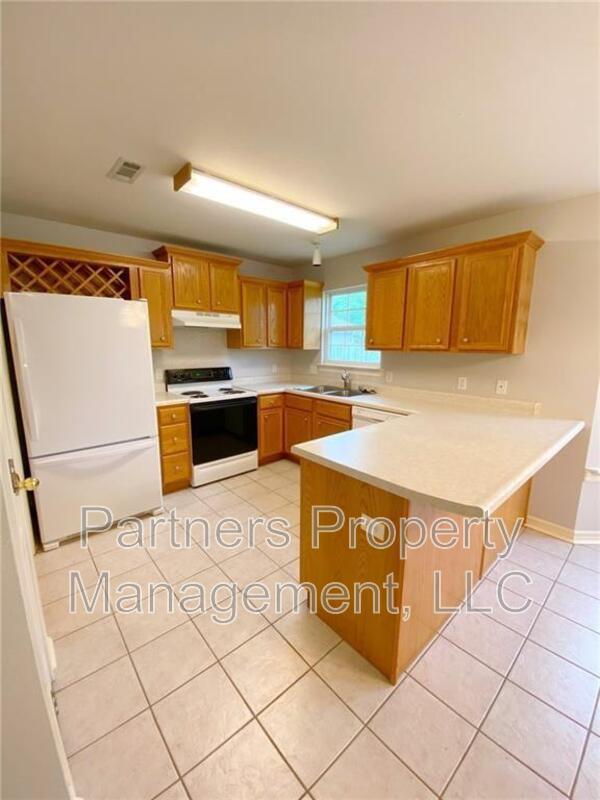 Foto del edificio - 1633 S Tally Ho Dr