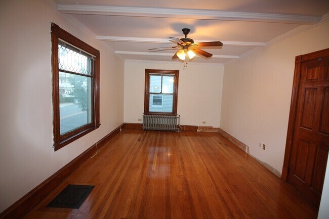 Foto del edificio - 345 Cabot St