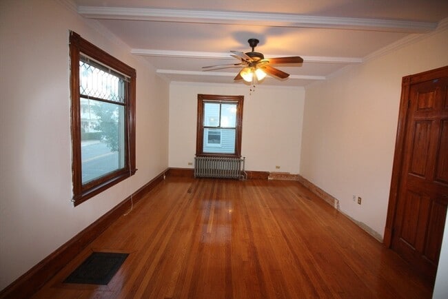 Building Photo - 345 Cabot St