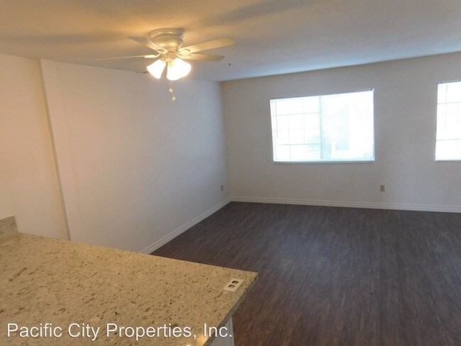 Foto del edificio - 8422 Whitaker St