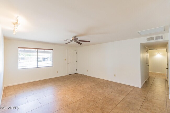 Building Photo - 13234 N 38th Pl