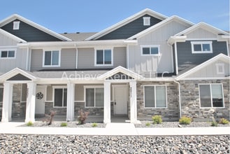 Building Photo - 2211 S 1150 W