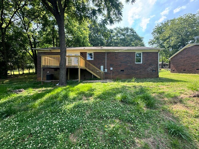 Building Photo - 3/2 House in Kings Mountain, NC