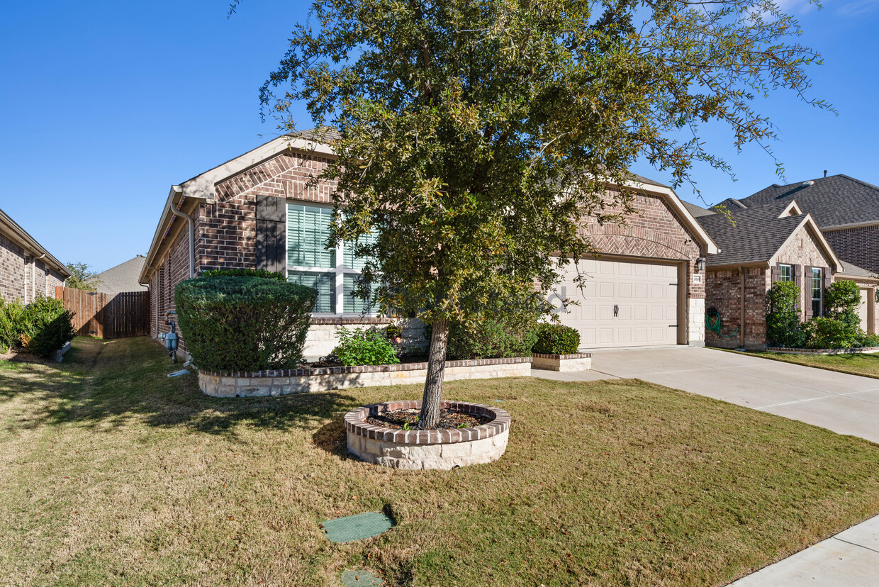 Foto principal - 1060 Pinnacle Breeze Dr