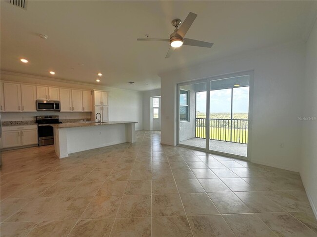 Building Photo - 14051 Heritage Landing Blvd