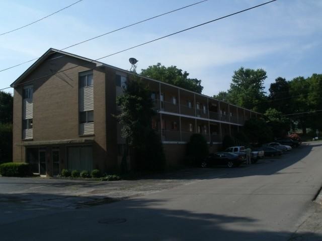 Foto principal - 100 College Ave