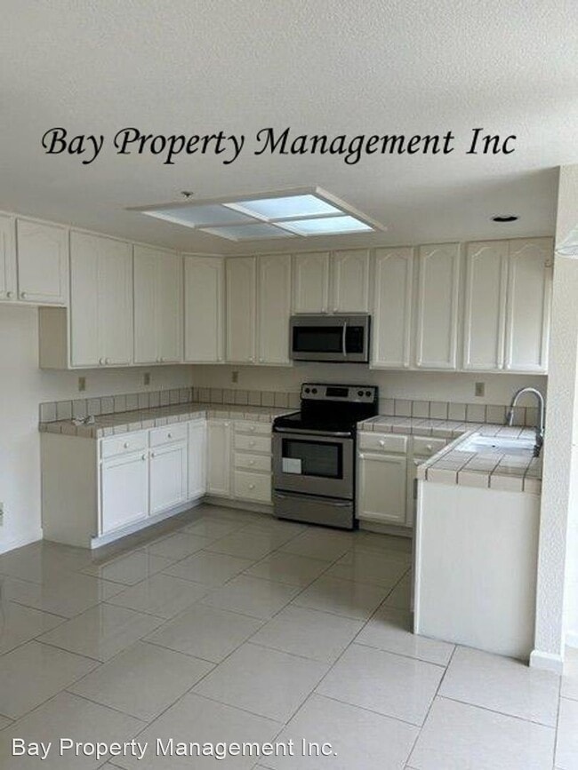 Building Photo - 3 br, 2 bath House - 933 Hancock St.