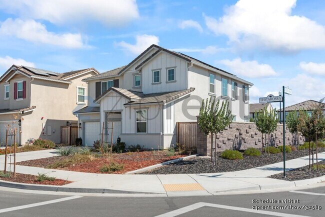 Building Photo - 15954 Testarossa St