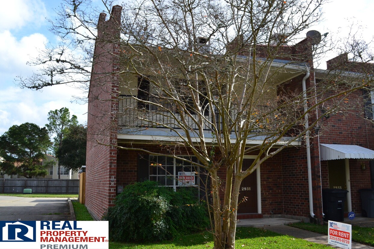 Primary Photo - 2931 Toulon Dr