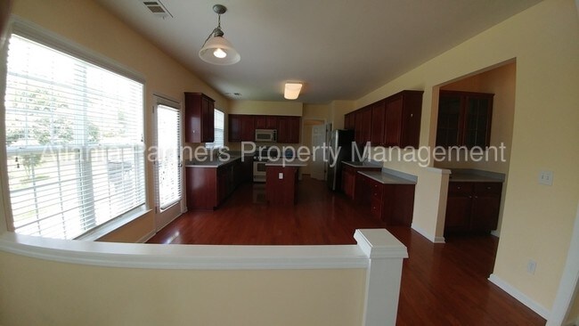 Building Photo - 2232 Young America Dr