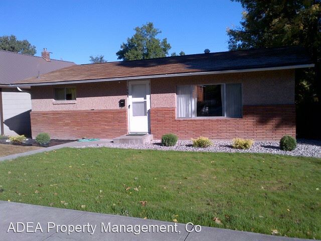 Primary Photo - 1736-17365 S 10th St W