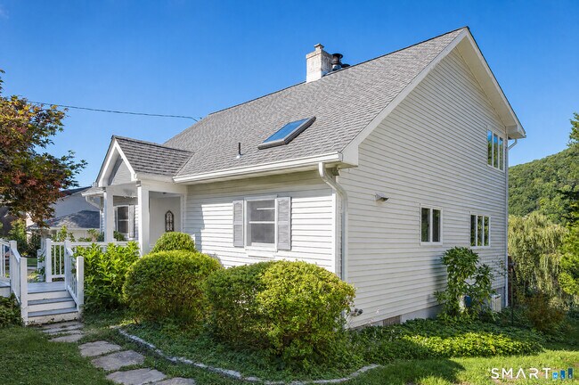 Building Photo - 339 CT-39