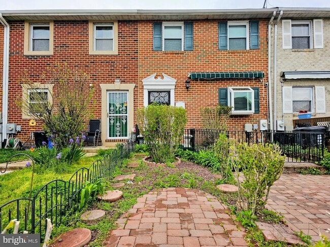 Photo - 1519 Roosevelt Dr Townhome