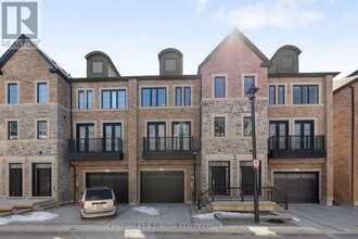 Building Photo - 260 Eagle St