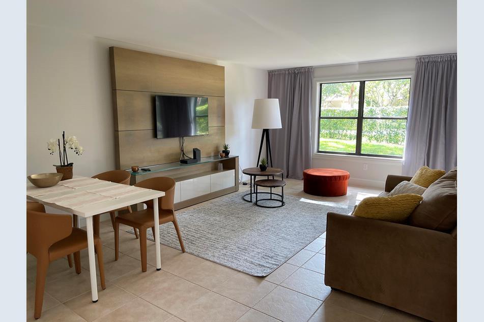 Foto principal - 12959 Pennypacker Trail