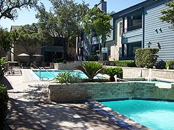 Foto principal - 8303 Greatview St