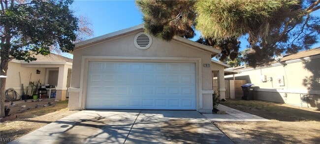 Foto del edificio - 1915 Winter Hill St
