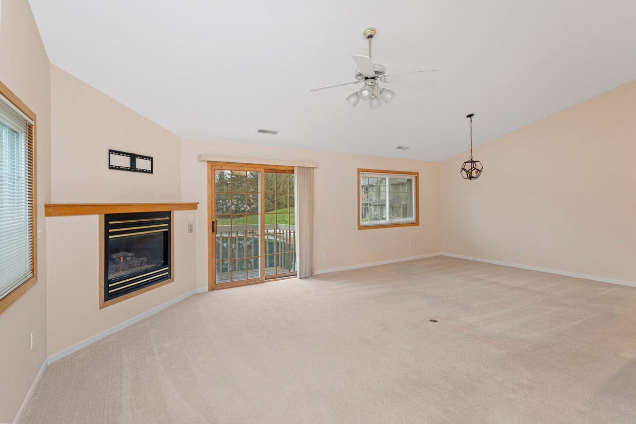 18750 Brookfield Lake Dr Unit 29, Brookfield, WI 53045 Condo for Rent