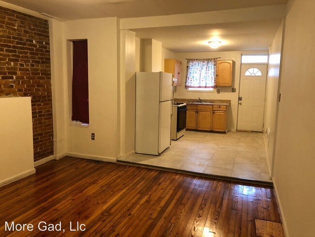 Building Photo - 3 br, 1 bath House - 2436 Preston St