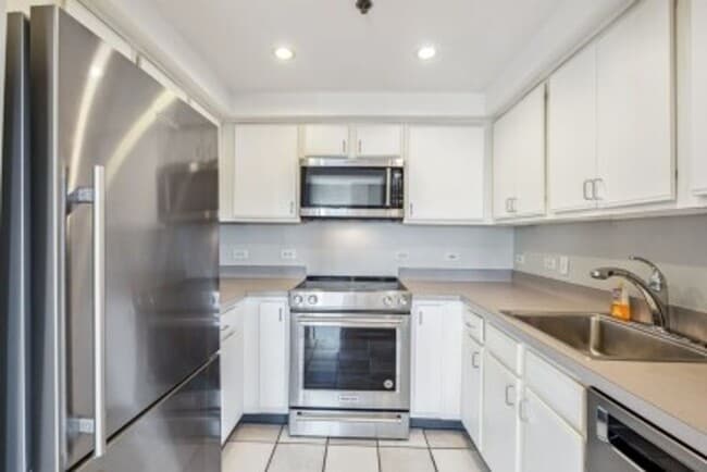 Kenmore Sq - 2 Bed 2 Bath 9/1 - Kenmore Sq - 2 Bed 2 Bath  9/1 Apartment