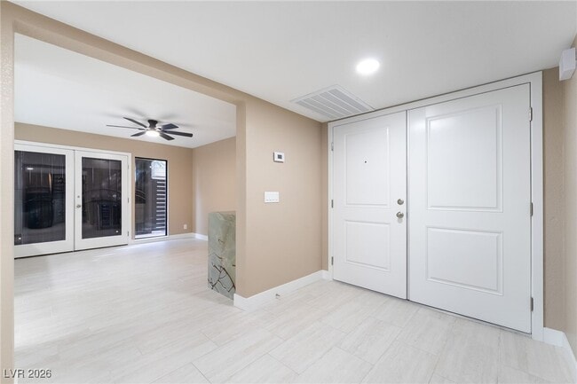 Foto del edificio - 968 Pinehurst Dr