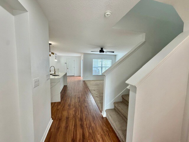 Foto del edificio - 12621 Tanja King Blvd