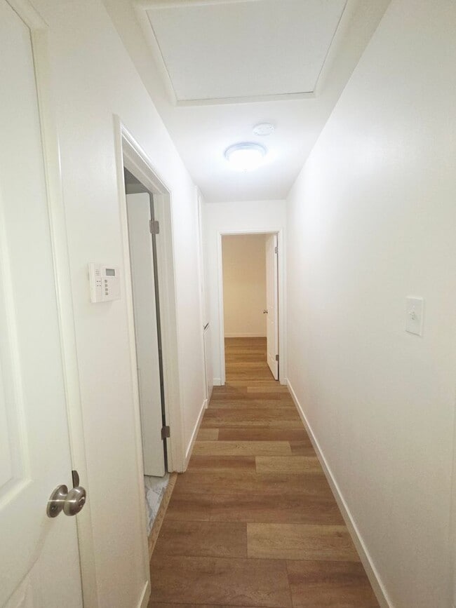 Foto del edificio - 545 W Blaine St