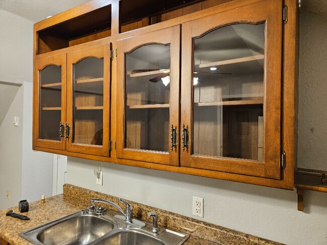 Foto del edificio - 1253 E 100 S