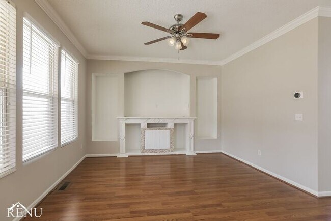 Building Photo - 7908 N Lister Ave