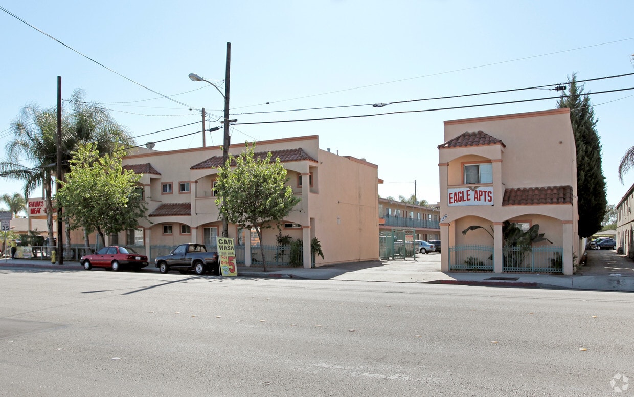 Primary Photo - Eagle Apartments