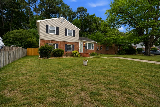 Building Photo - 220 Chickamauga Pike