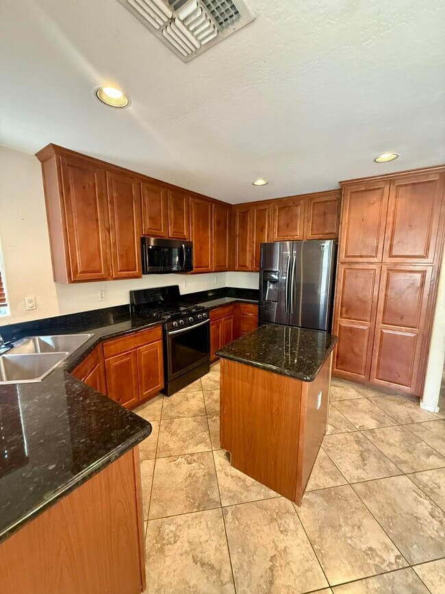 Foto del edificio - 1280 E Marcella Ln