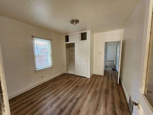 Foto del edificio - 22 N Harvey Ave