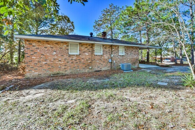 Foto del edificio - 429 Bel-Air Dr