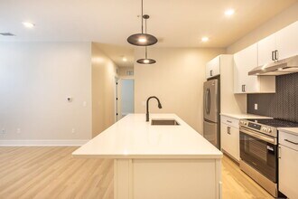 Building Photo - 3066 Fayette Ave SW