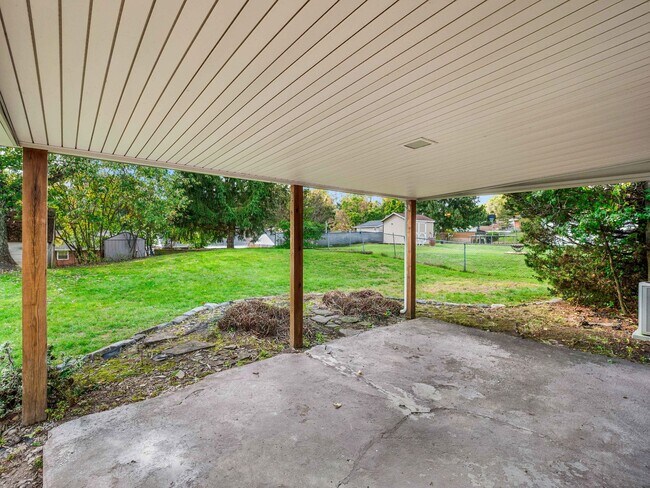 Building Photo - FULLY RENOVATED 3 BEDROOM IN PENN HILLS!