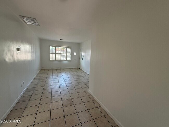 Foto del edificio - 1801 N 7th Ave