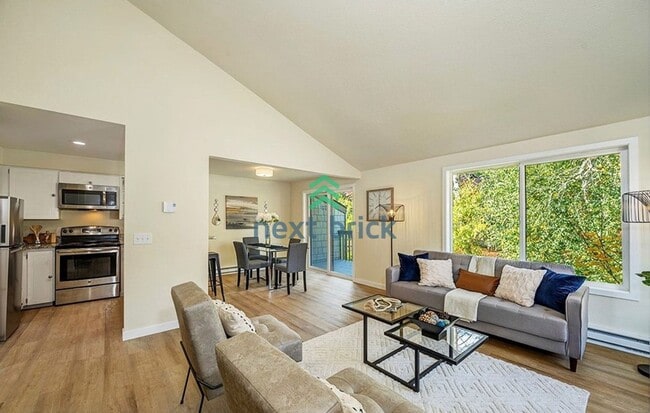 Photo - 2 Bed and 1.5 Bath Stunning Townhome is Available for Rent!