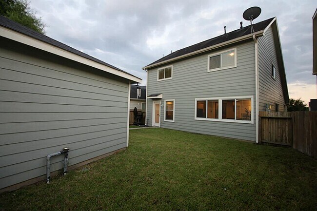 Building Photo - 20907 Walder Ct