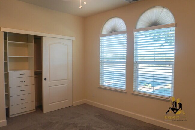Foto del edificio - 2297 Big Creek Way