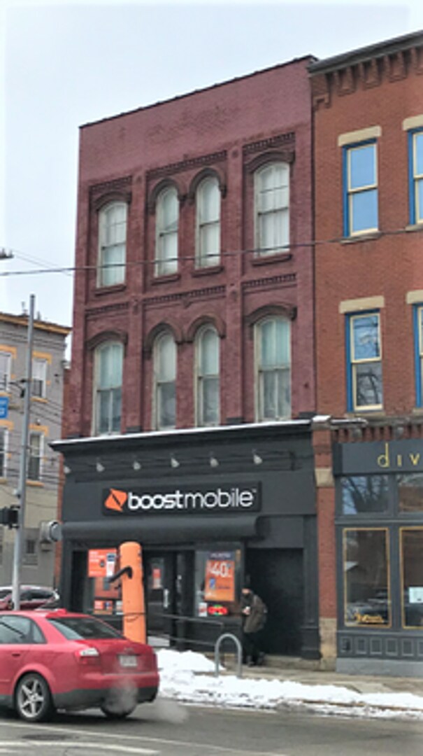 Building Photo - 2134 E Carson St