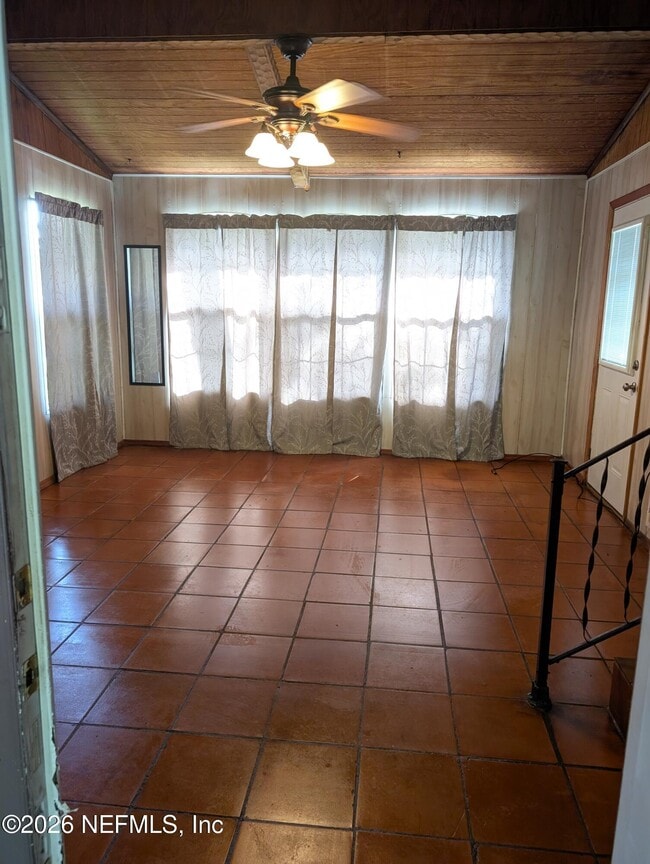 Building Photo - 183 Sherman Dr Cir