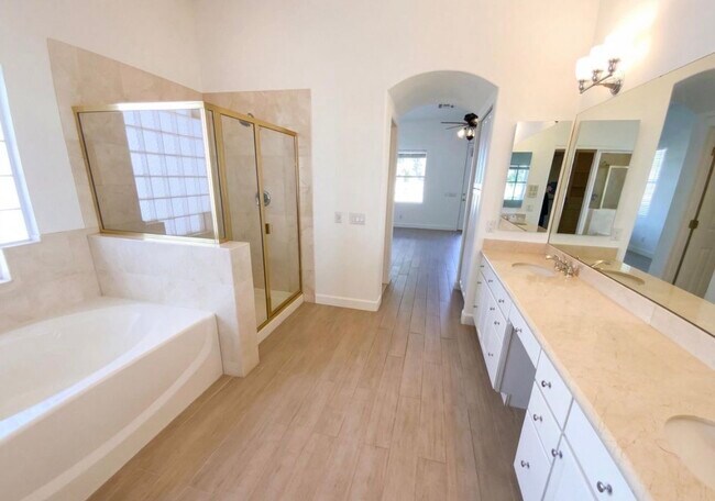 Building Photo - 7920 N 175th Ave