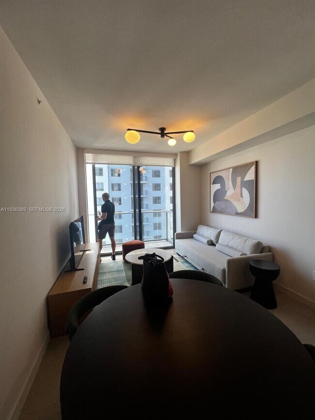 Foto del edificio - 11 NE 6th St