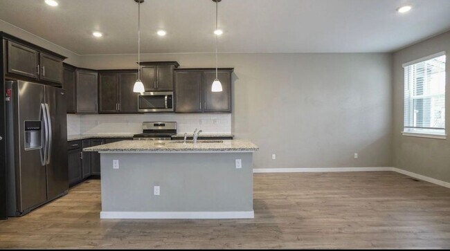 Foto del edificio - 21793 E 8th Ave
