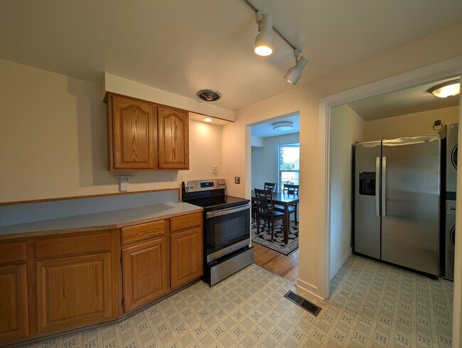 Foto del edificio - 15531 8th Ave NE