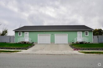 Building Photo - 8176 W Boekel Rd