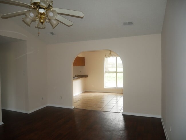 Building Photo - 6270 Shady Glen Cove