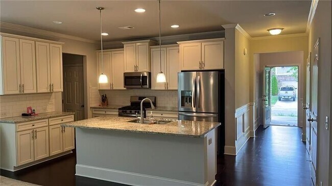 Foto del edificio - 4085 Huron Dr