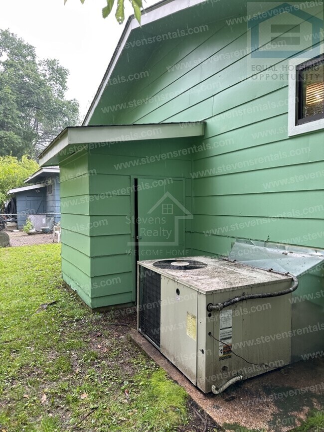 Foto del edificio - 3415 4th Ave